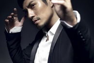 严宽最新电视剧,穿越时空的守护者，揭秘神秘家族传奇